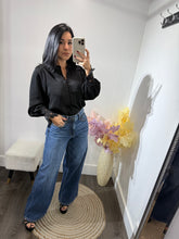 Load image into Gallery viewer, Top button Rina
