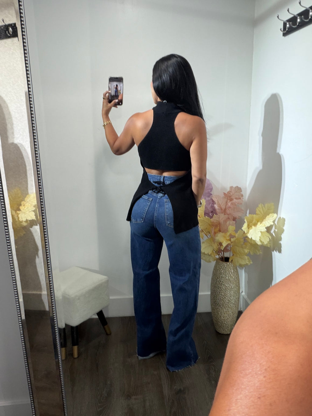 Top Ari black