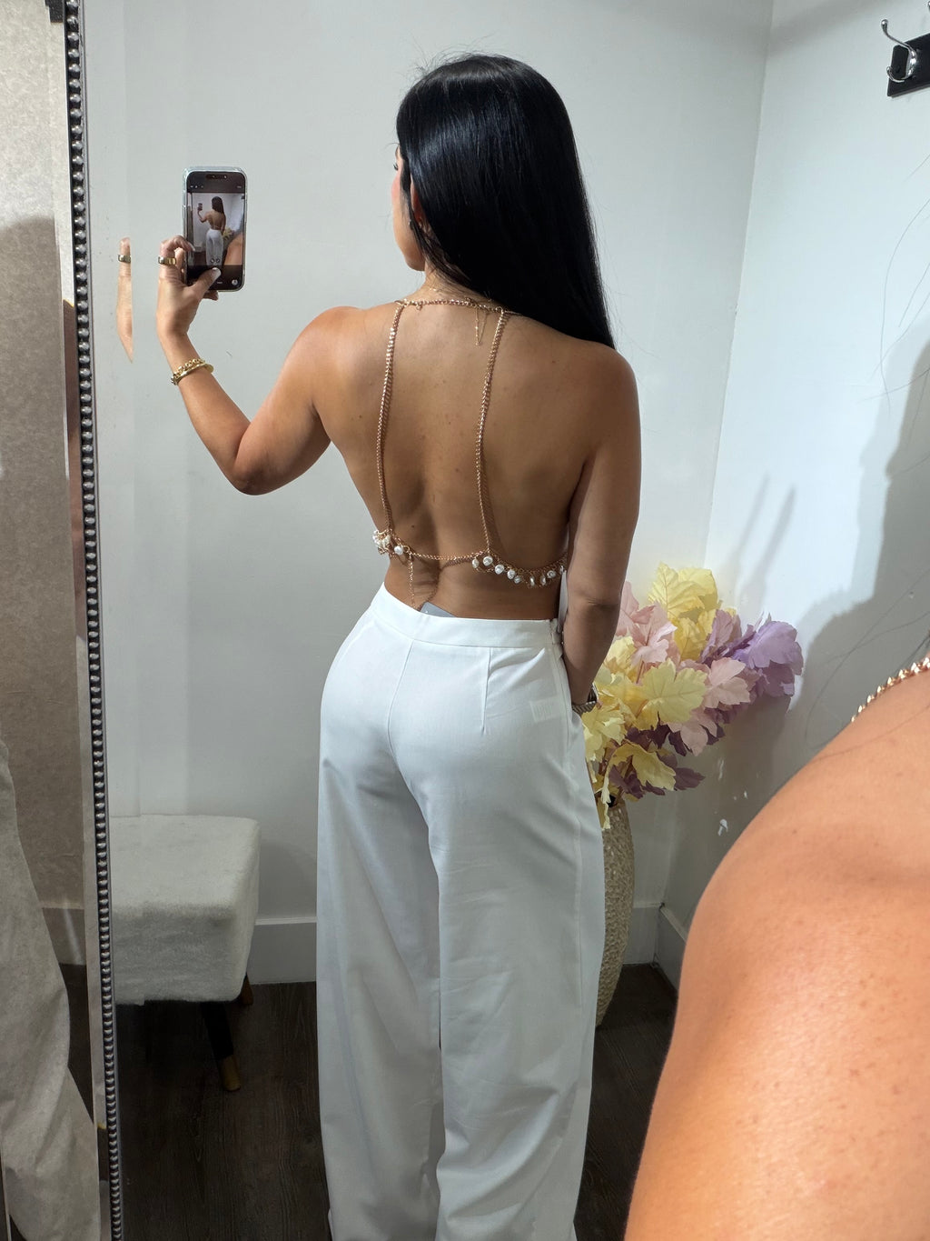 Set Sarina