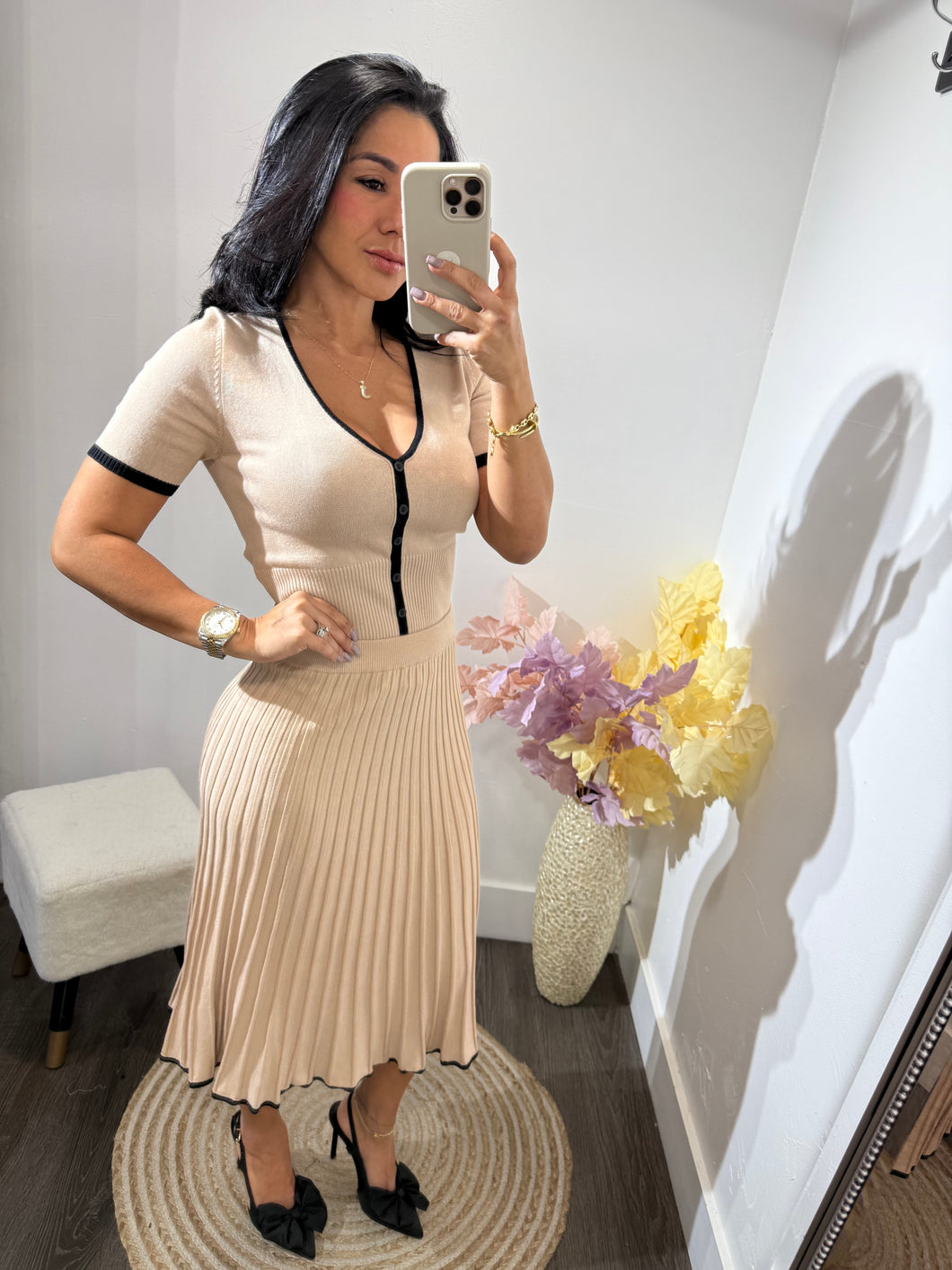 Set Amelia