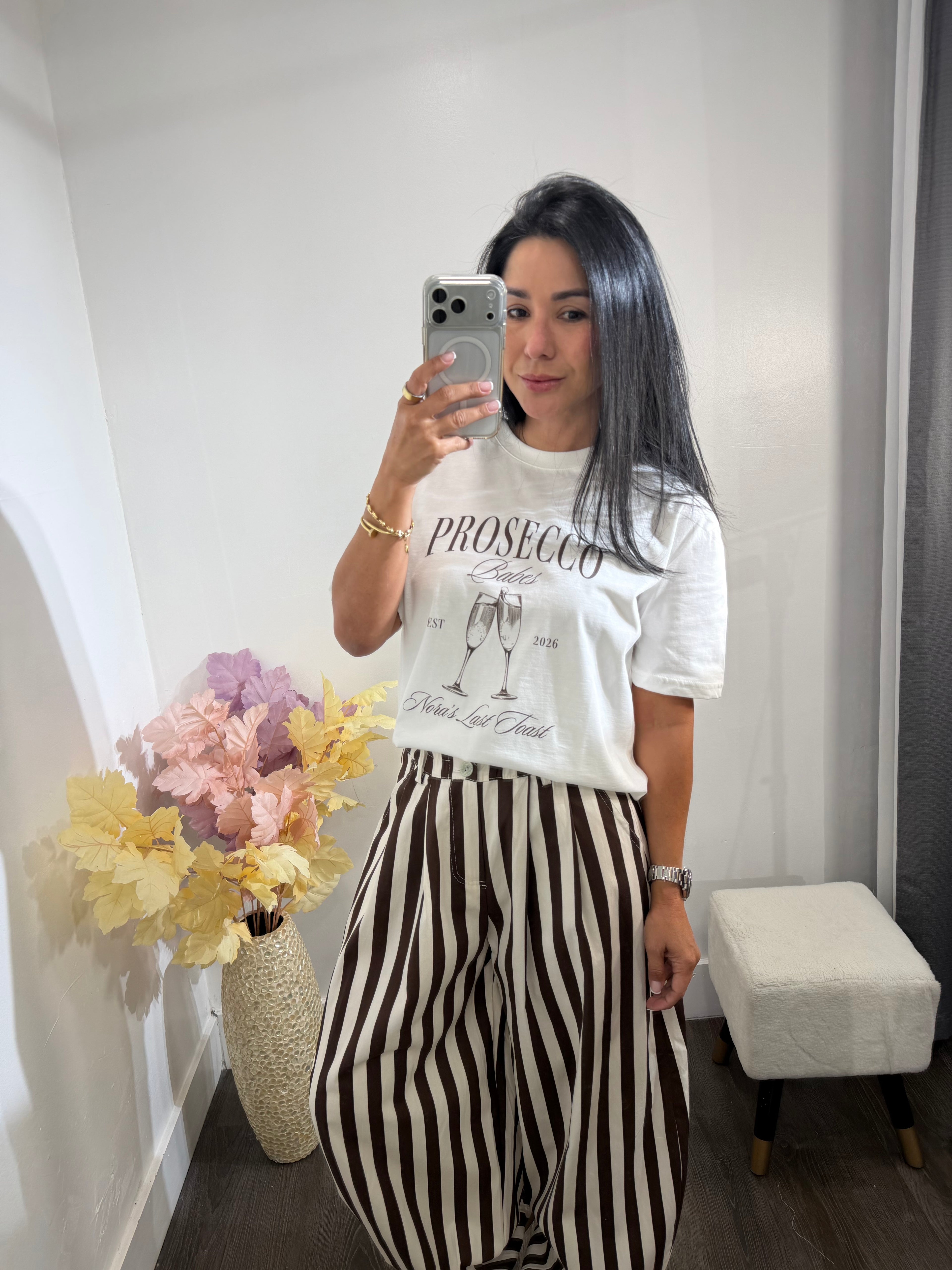 Graphic tee prosecco