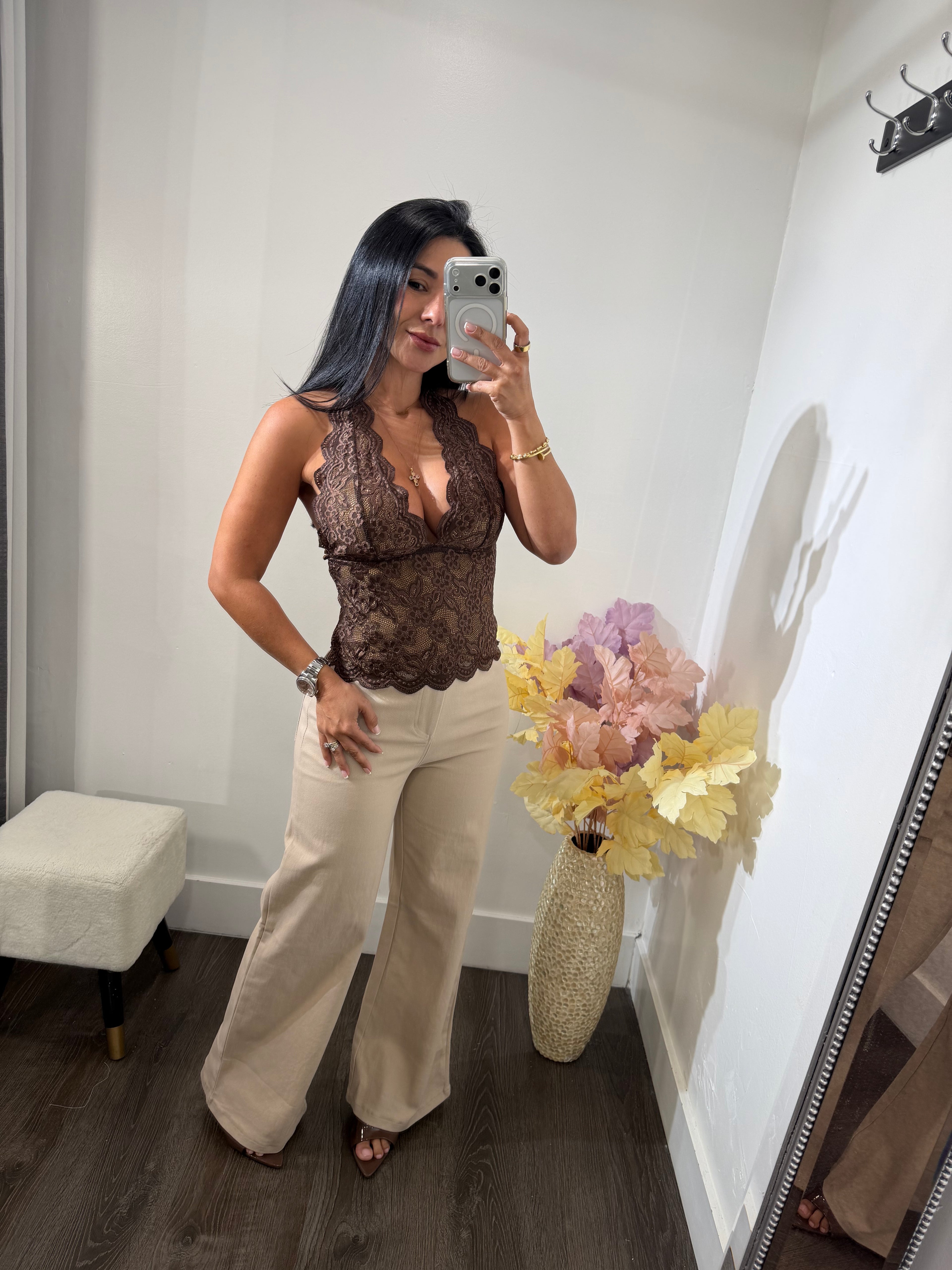 Top nabila