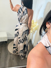 Load image into Gallery viewer, Maxi Dress Enit

