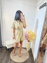 Load image into Gallery viewer, Romper Abril
