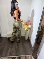 Pant snake