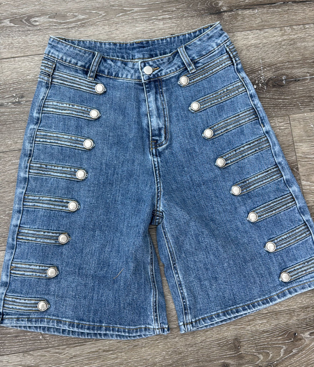 Short denim napo