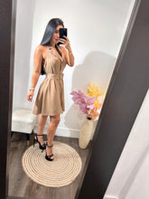 Load image into Gallery viewer, Dress June
