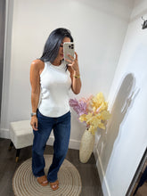 Load image into Gallery viewer, Top atala
