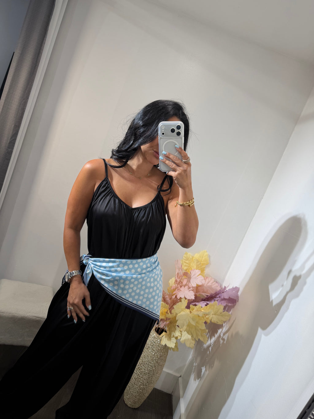 Scarf polka dots