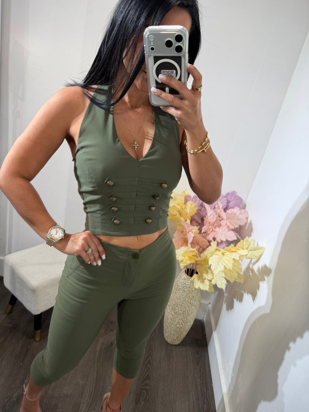 Set yanet capri