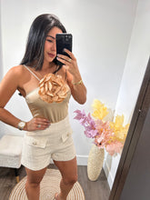 Load image into Gallery viewer, Short tatiana
