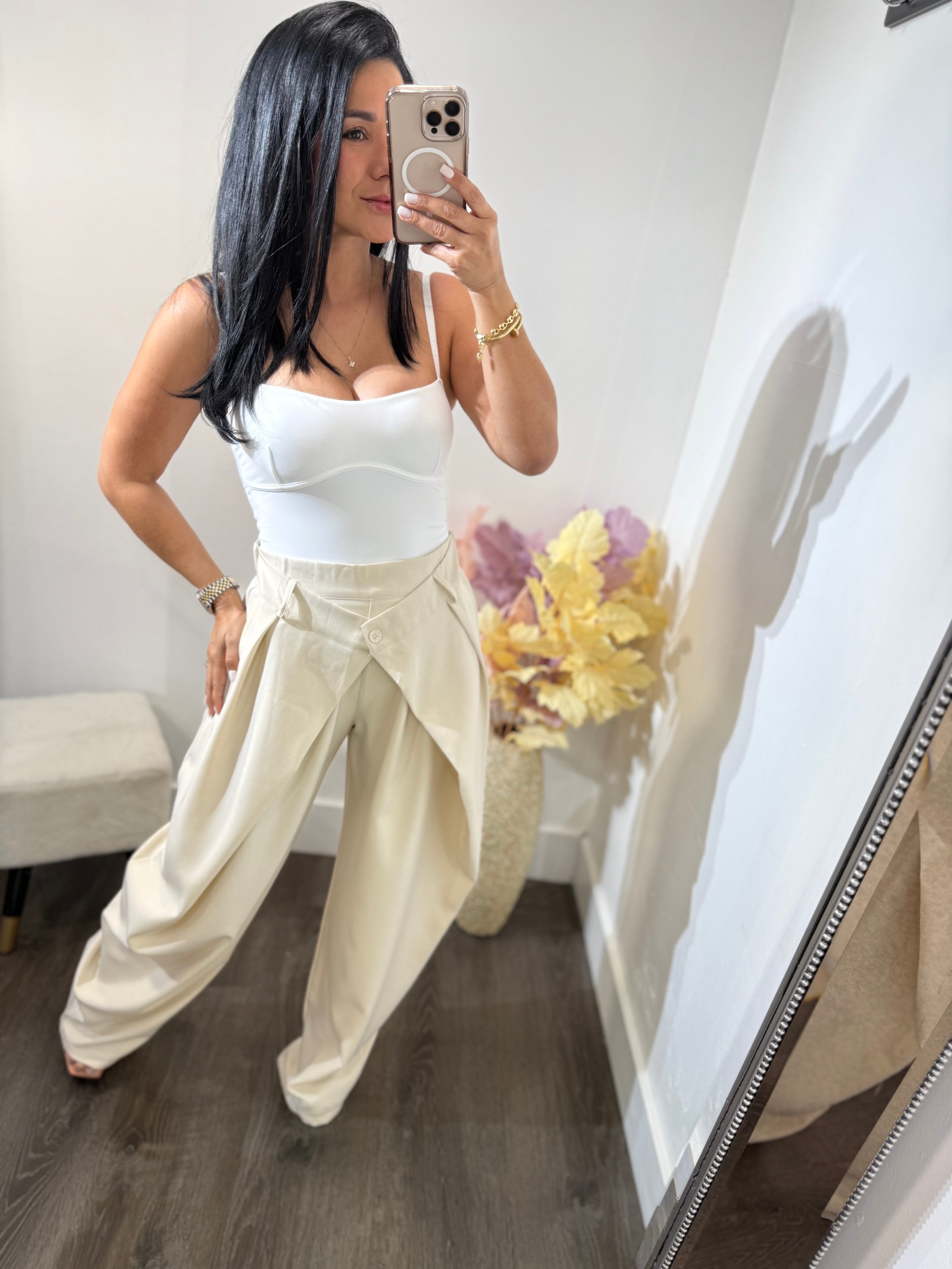 Pant Leila