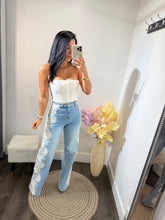 Load image into Gallery viewer, Jean Amanda
