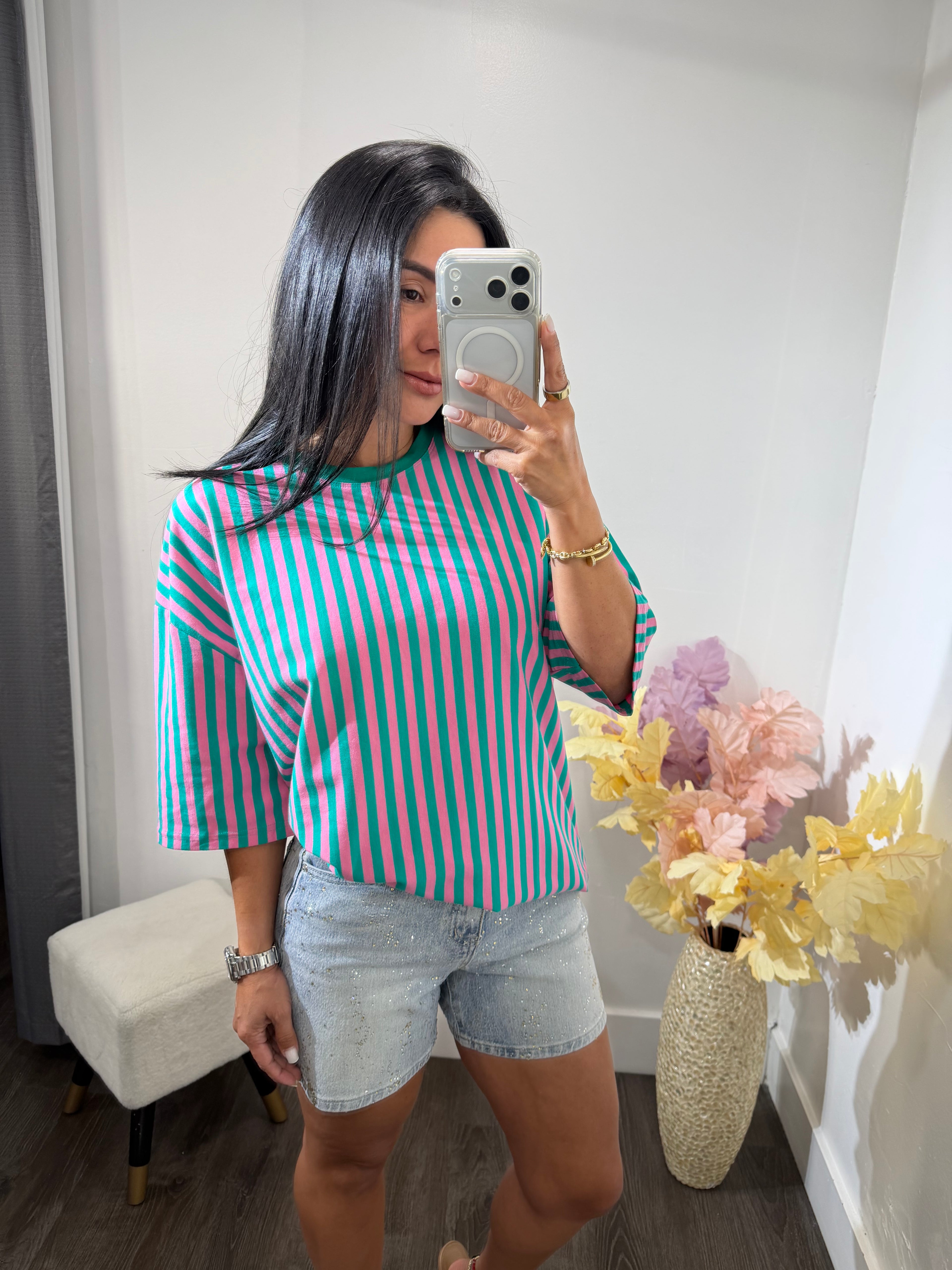 Graphic tee heart