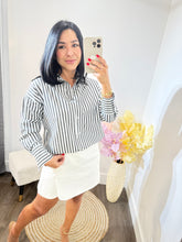 Load image into Gallery viewer, Top button Eliana
