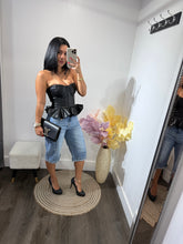 Load image into Gallery viewer, Top leather Sha
