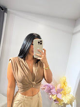 Load image into Gallery viewer, Top Sheryl
