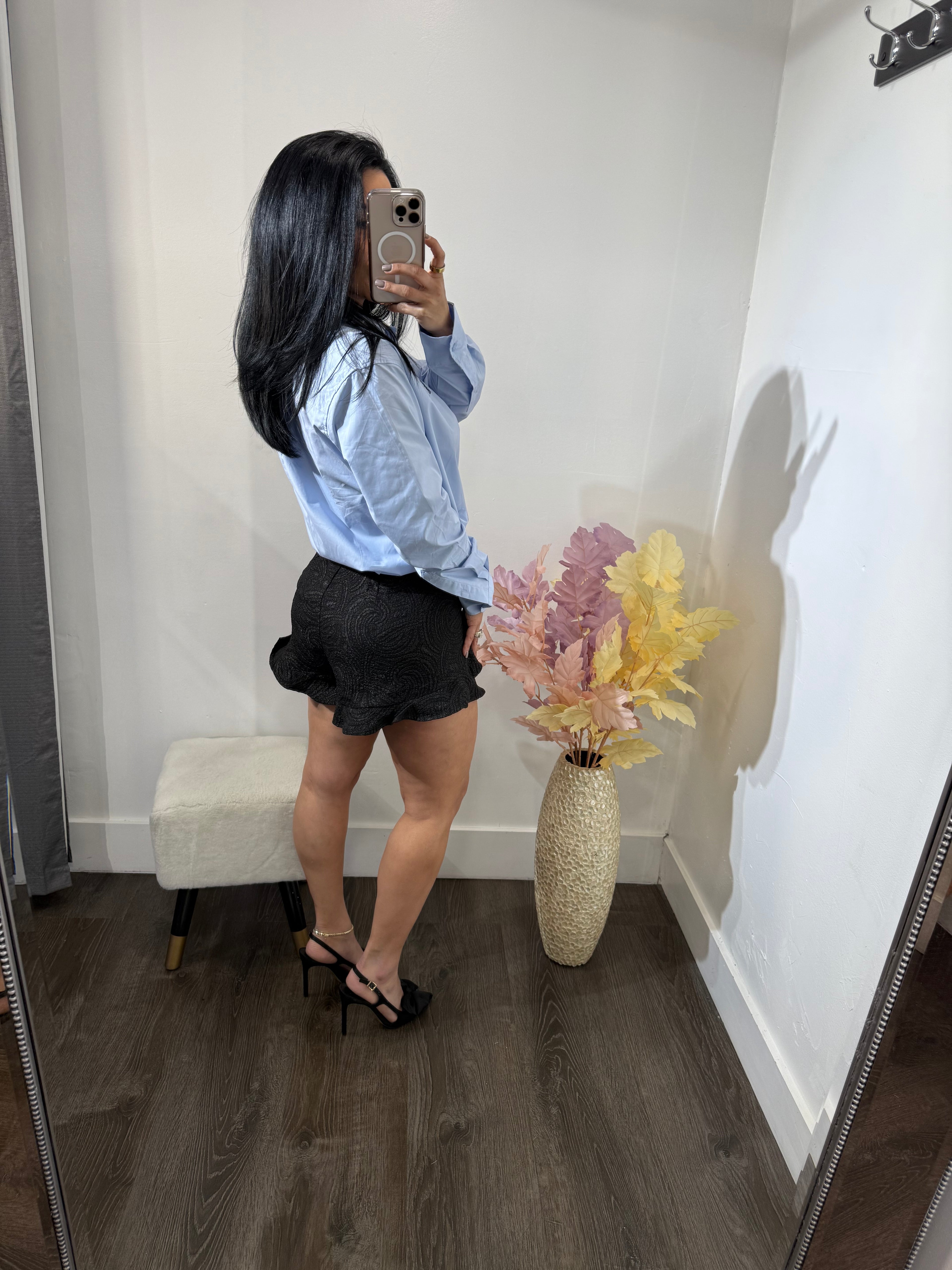 Short laury