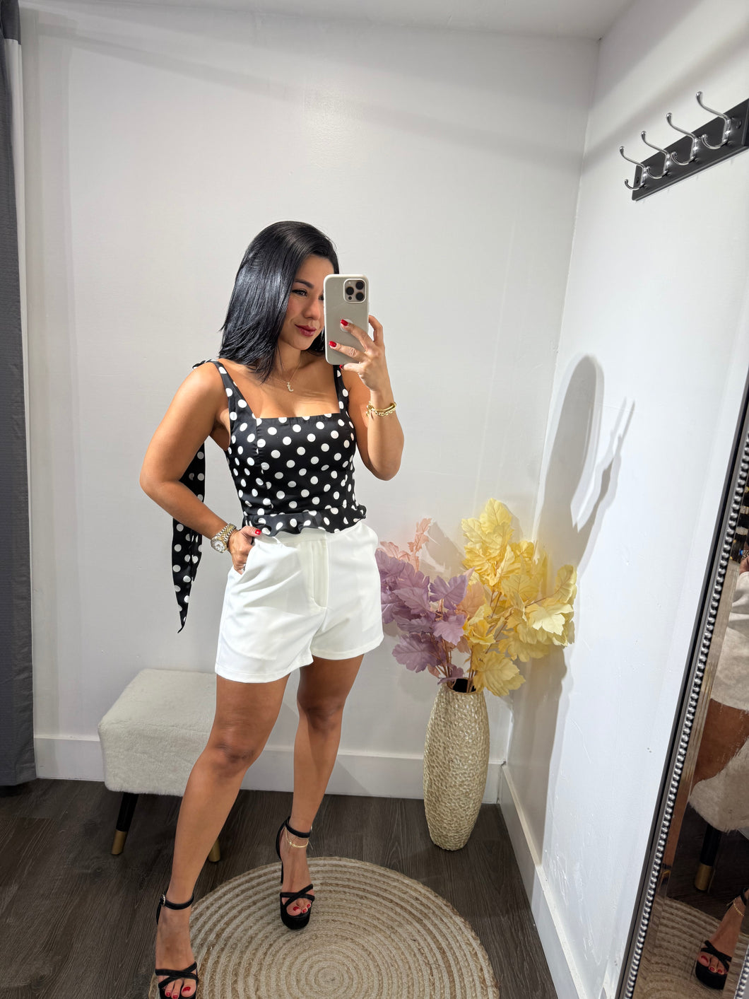 Short  Inelda