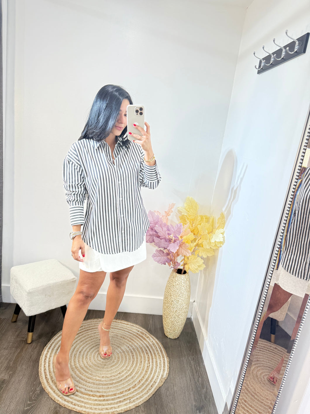 Top button Eliana