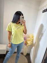 Load image into Gallery viewer, Graphic tee Ali
