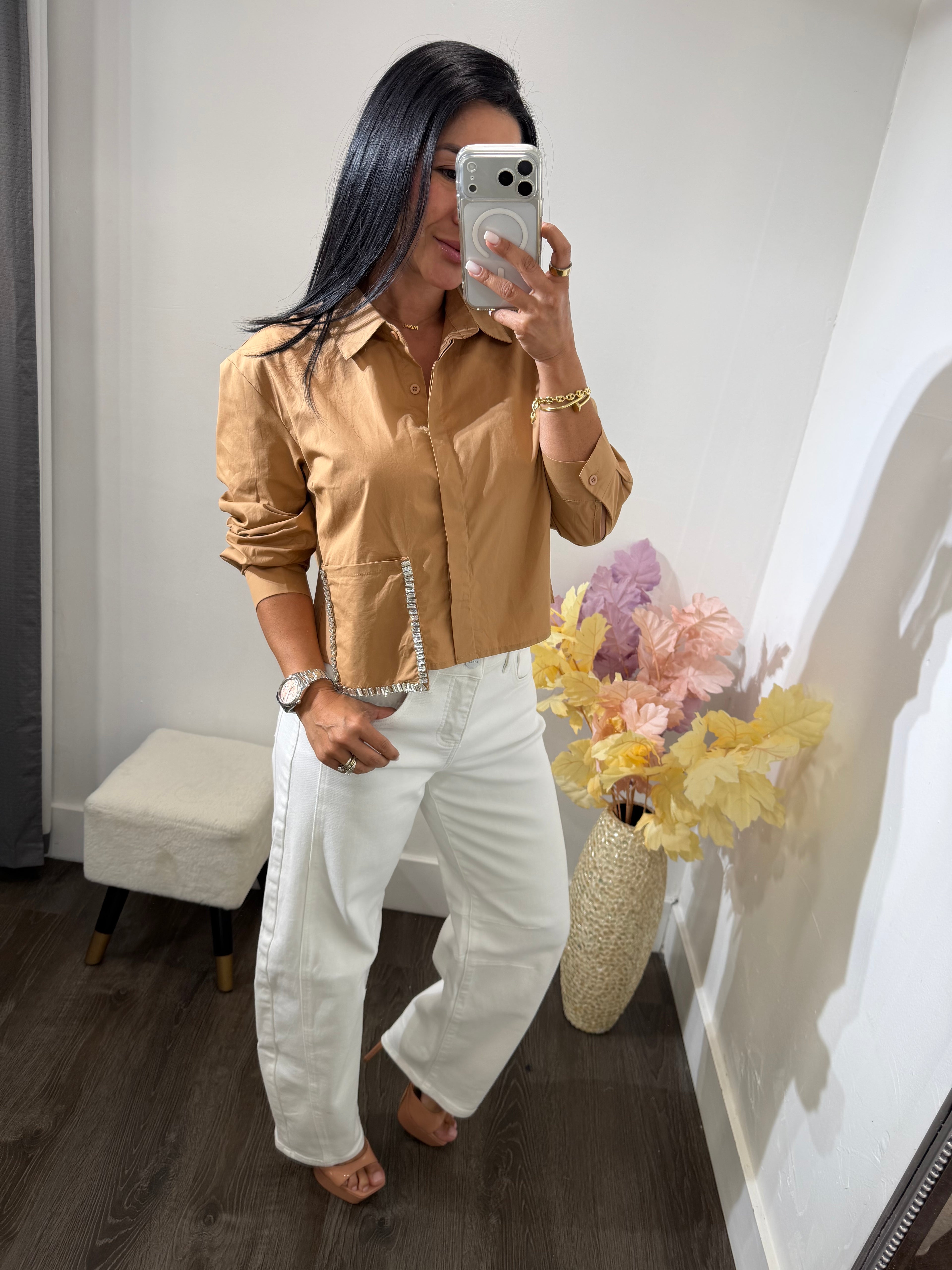 Top button Lisa