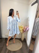 Load image into Gallery viewer, Dress Nadia

