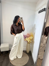 Load image into Gallery viewer, Top button Nadia
