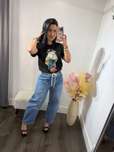 Load image into Gallery viewer, Graphic tee osito
