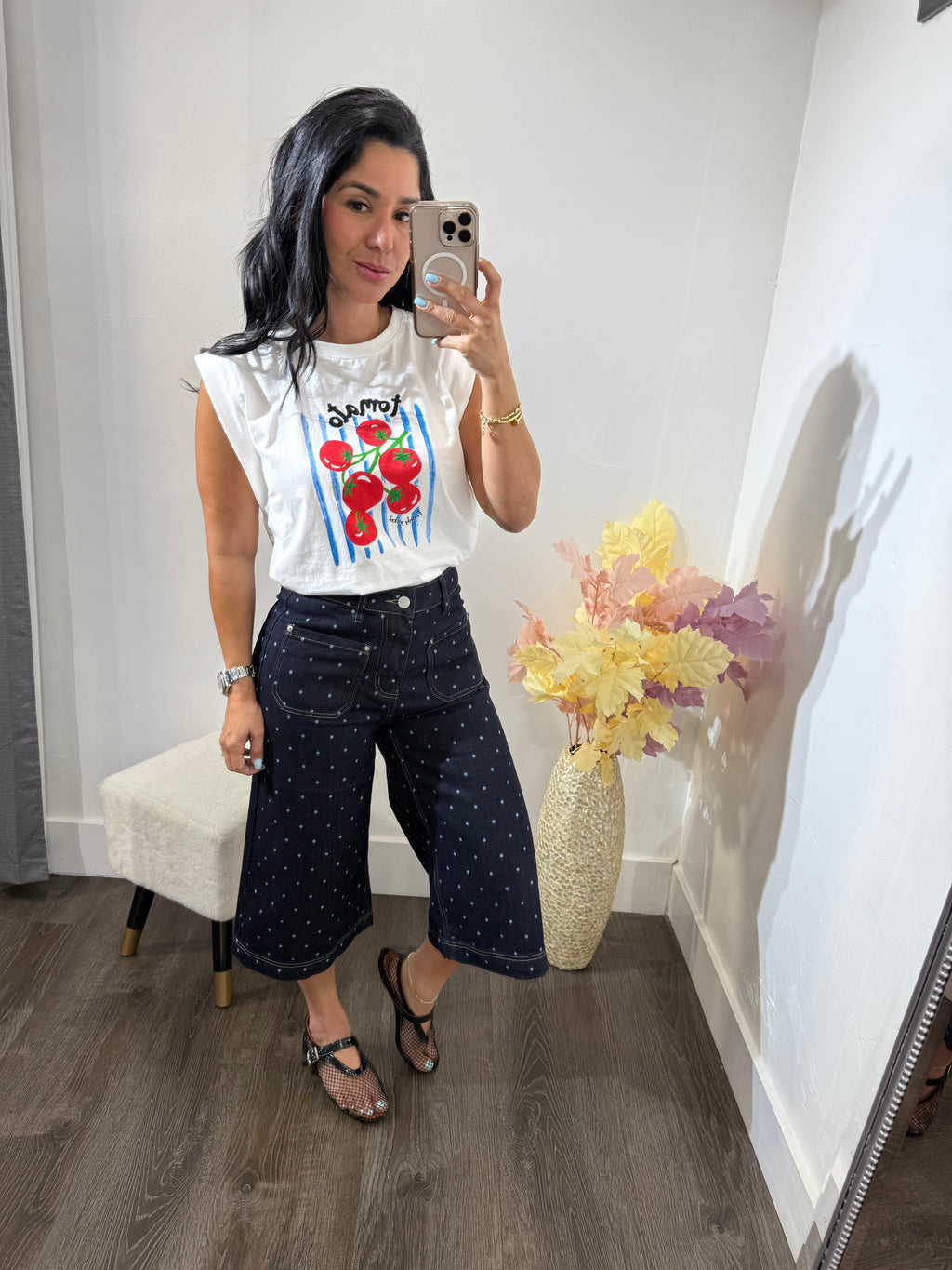 Graphic tee tomato