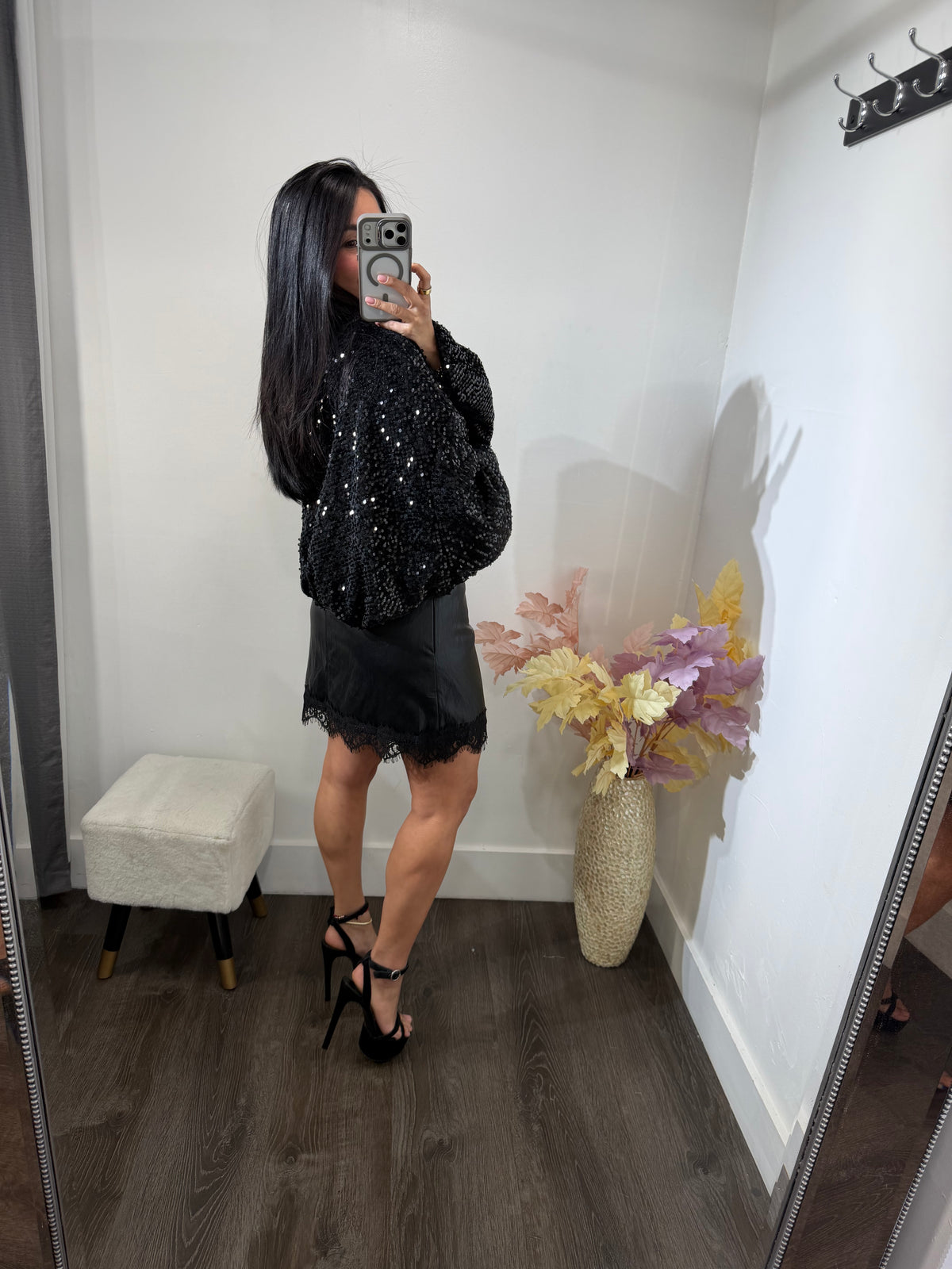 Jacket sequins
