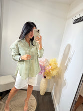 Load image into Gallery viewer, Top Lino button Sabrina
