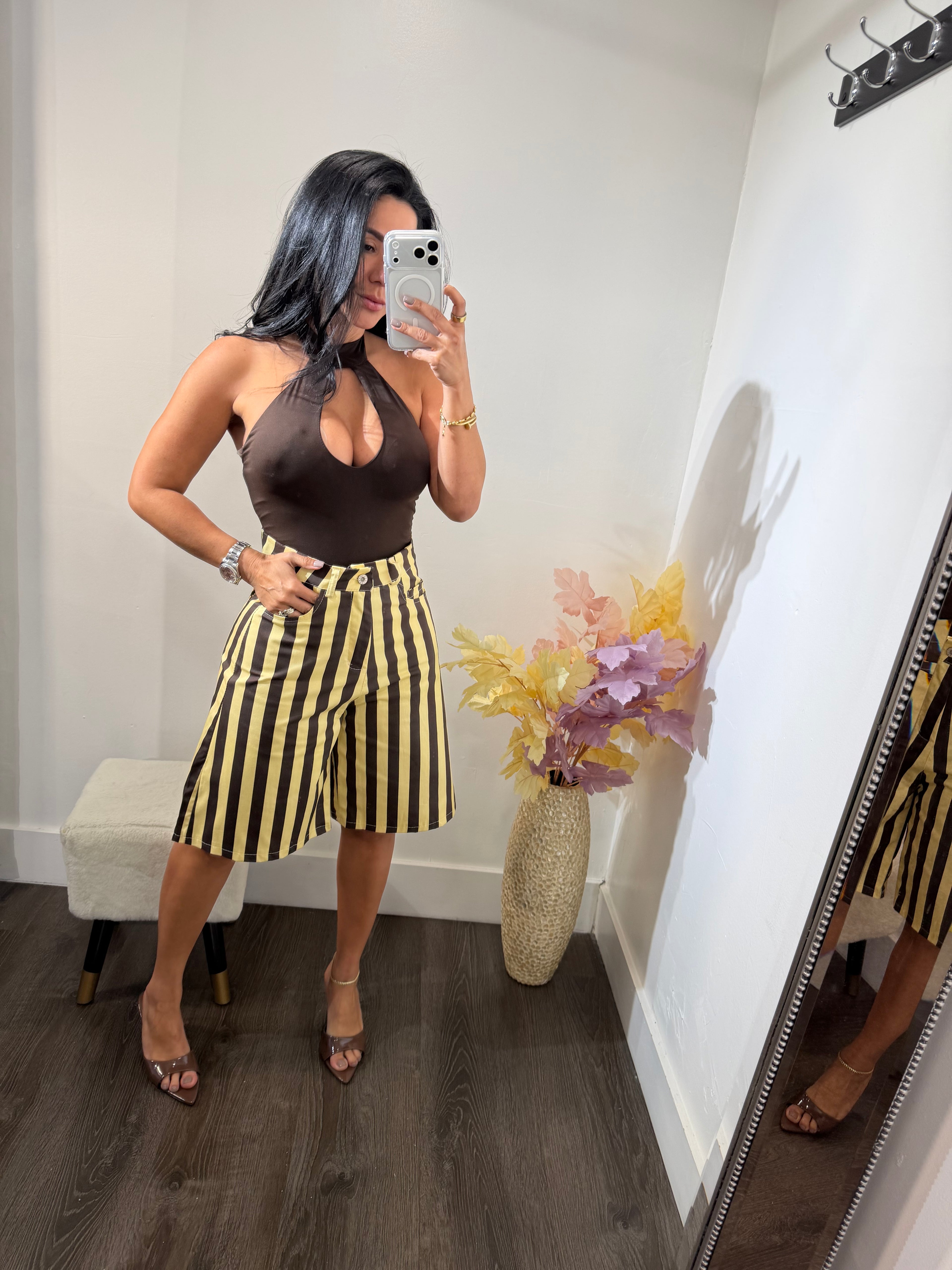 Short stripped Luna