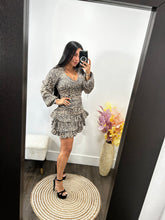 Load image into Gallery viewer, Dress Manuela
