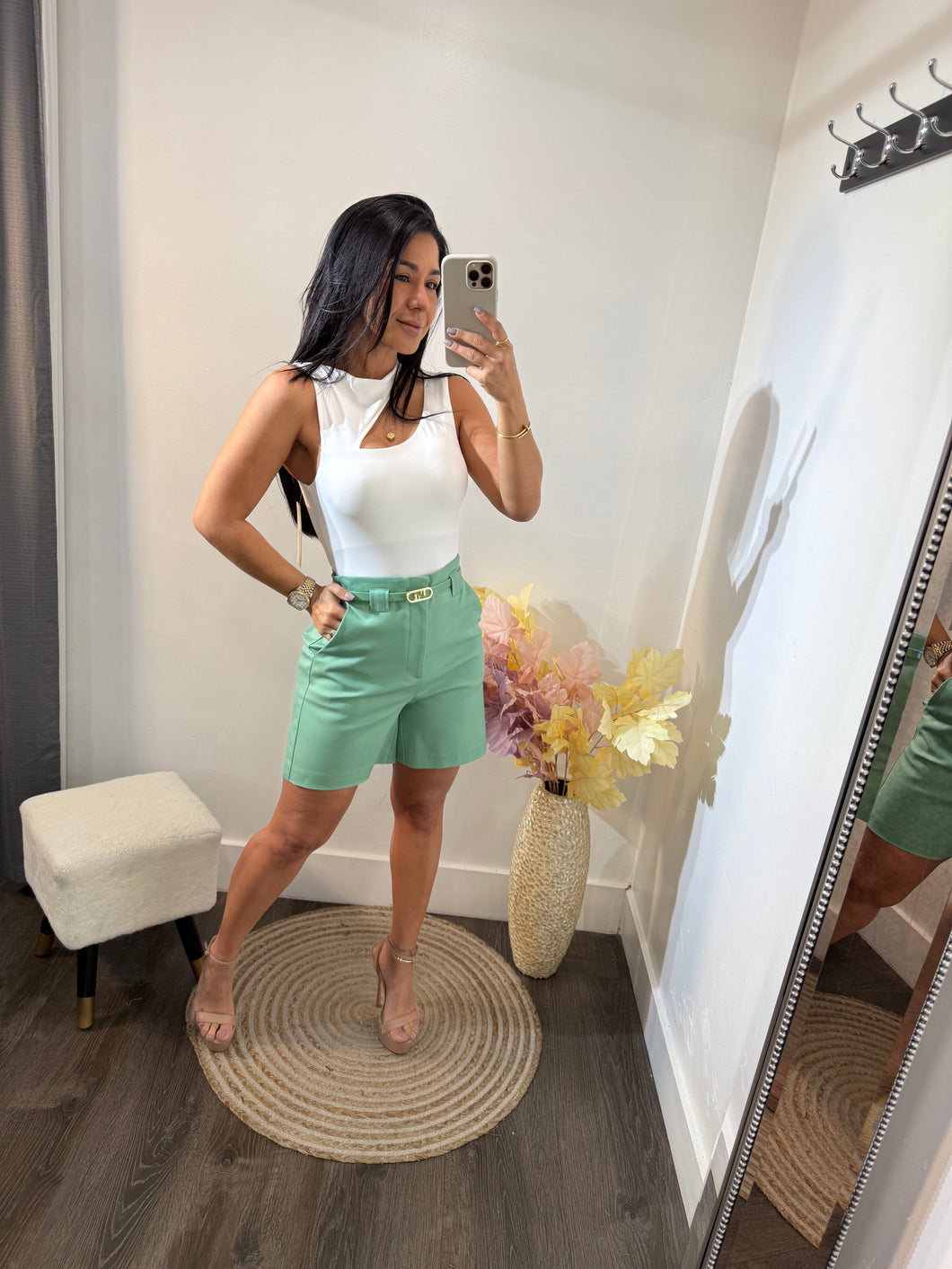 Short Melina