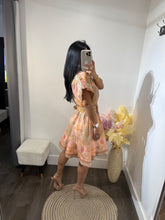 Load image into Gallery viewer, Dress Stela
