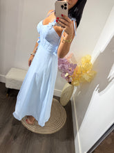 Load image into Gallery viewer, Maxi dress Barbie
