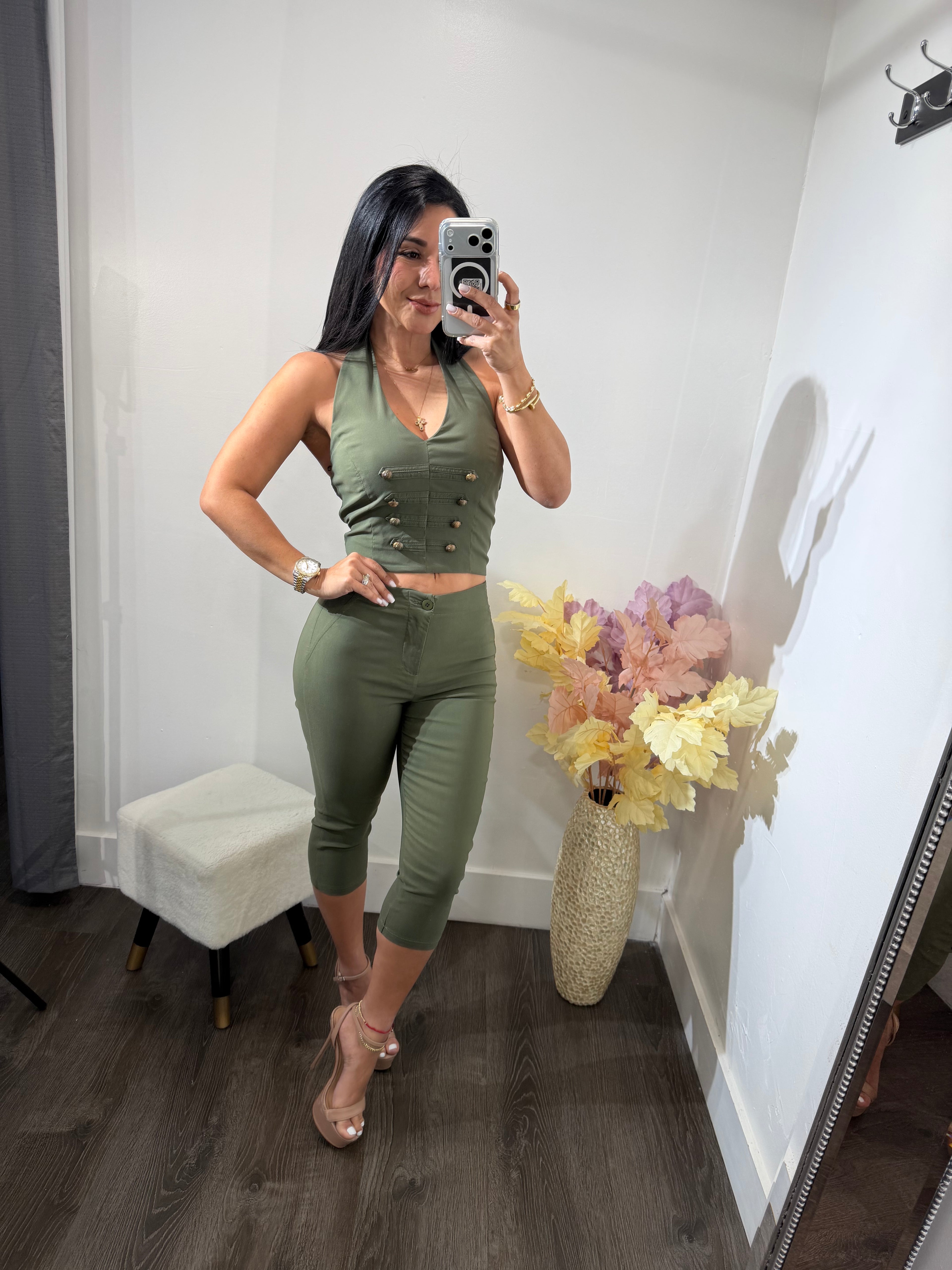 Set yanet capri