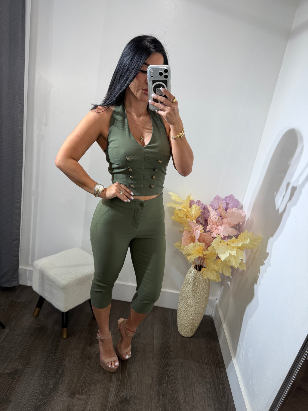 Set yanet capri