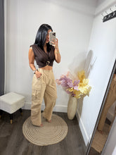 Load image into Gallery viewer, Pant Cargo Lucia
