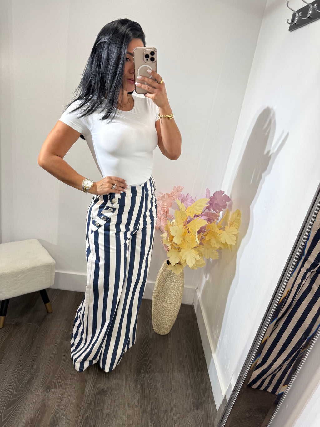 Top basic Liz