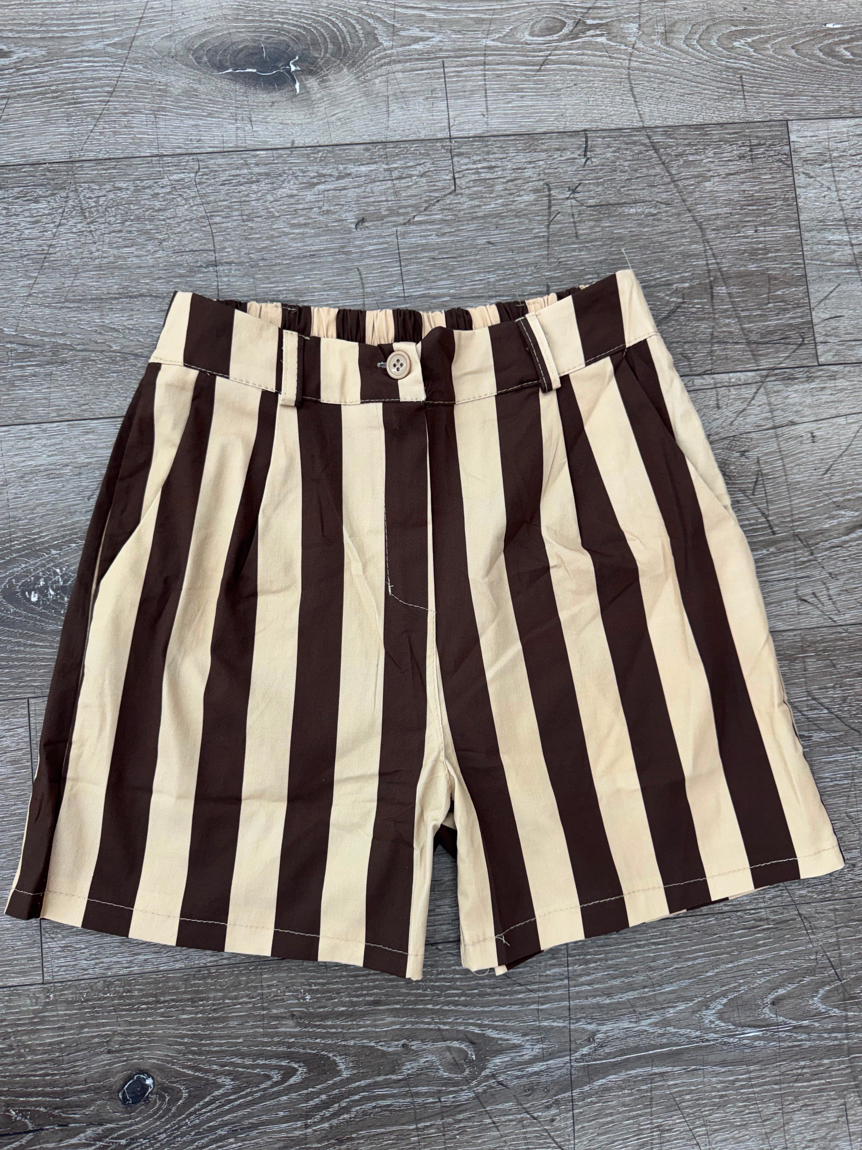Short Luciana brown