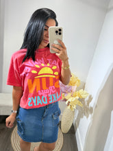 Load image into Gallery viewer, Graphic tee sun
