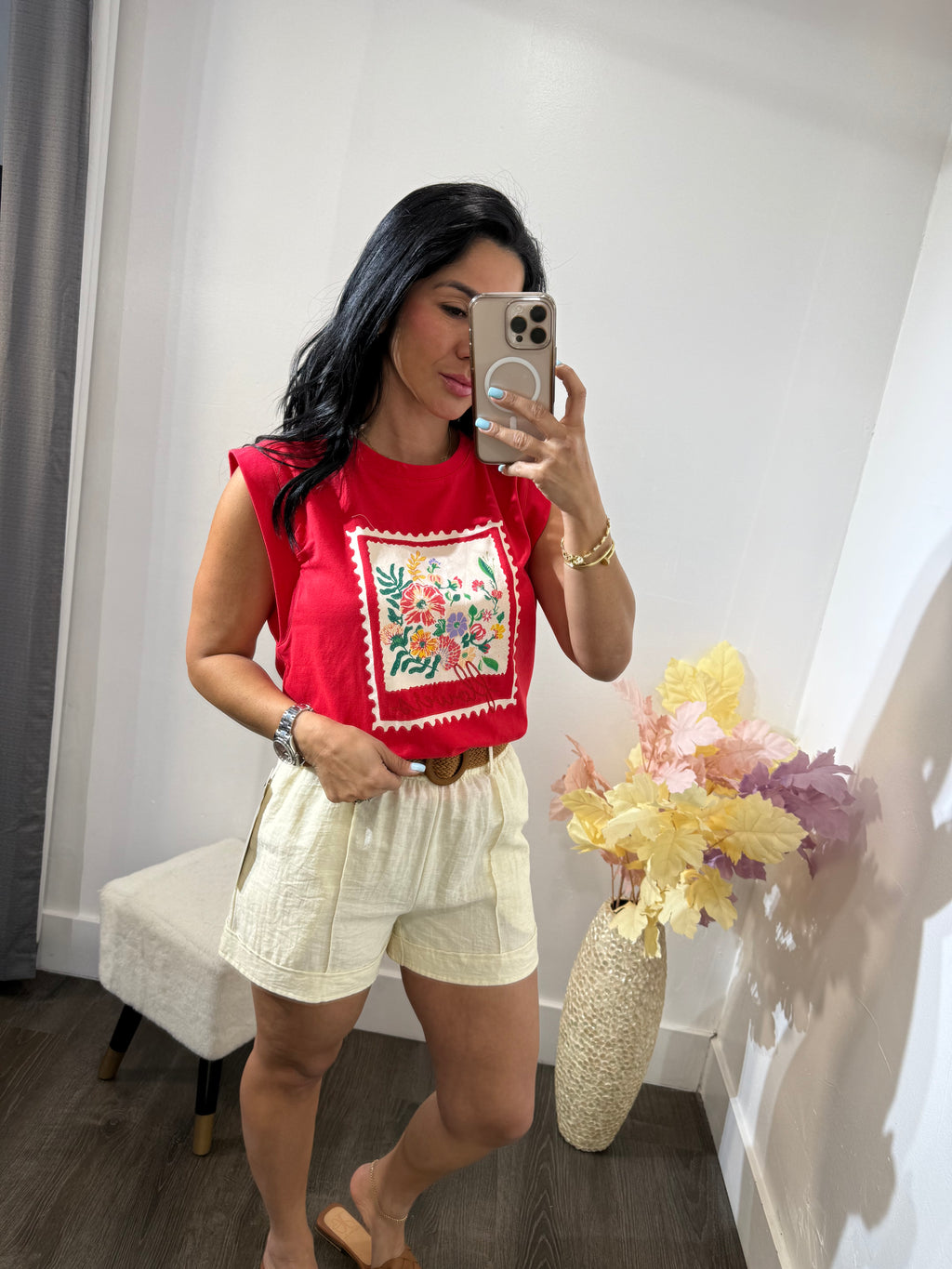 Graphic tee flower