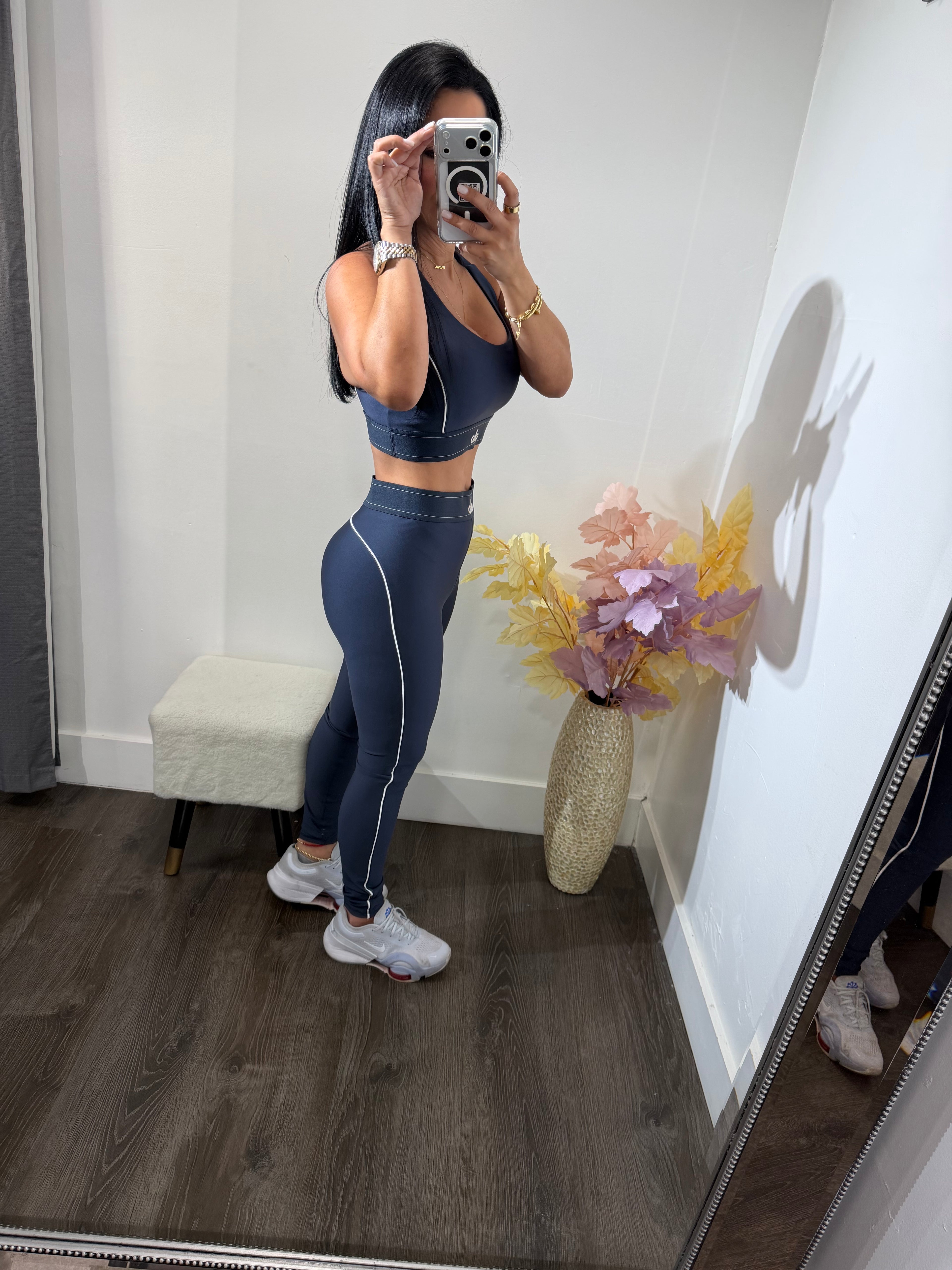Set Shelly
