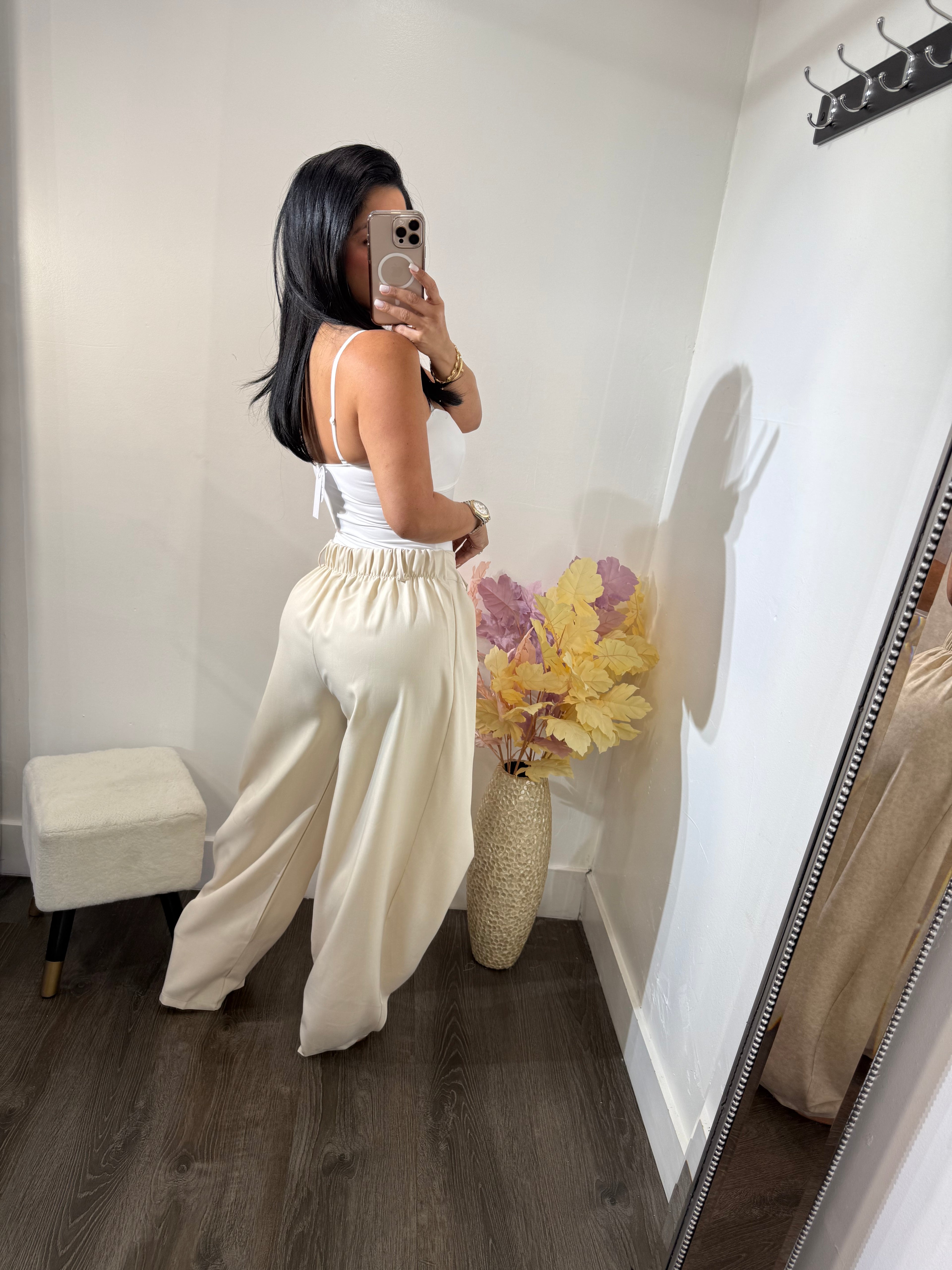 Pant Leila