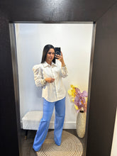 Load image into Gallery viewer, Top button Amelia
