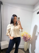 Load image into Gallery viewer, Top button linen basic
