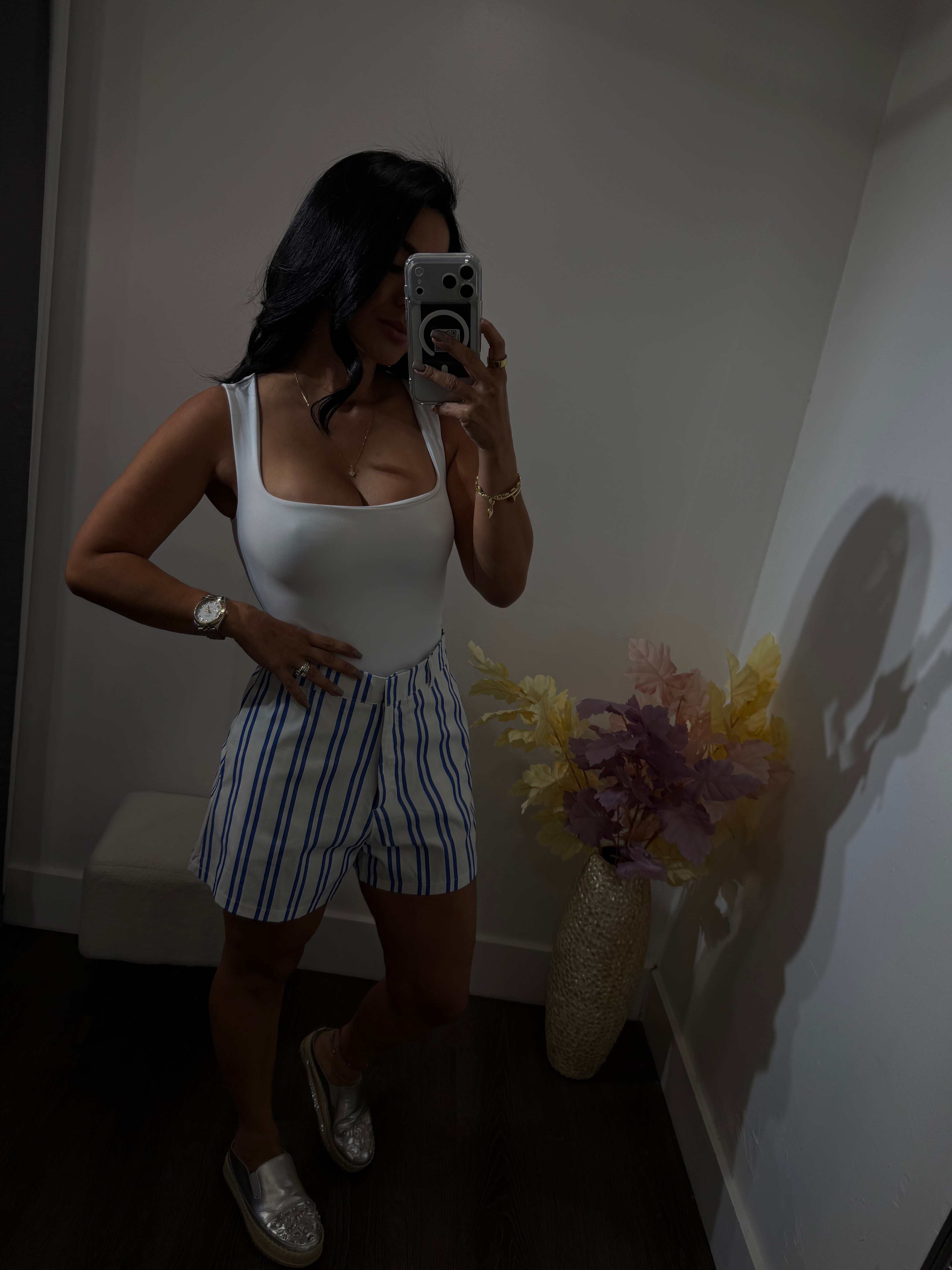 Short Sabrina