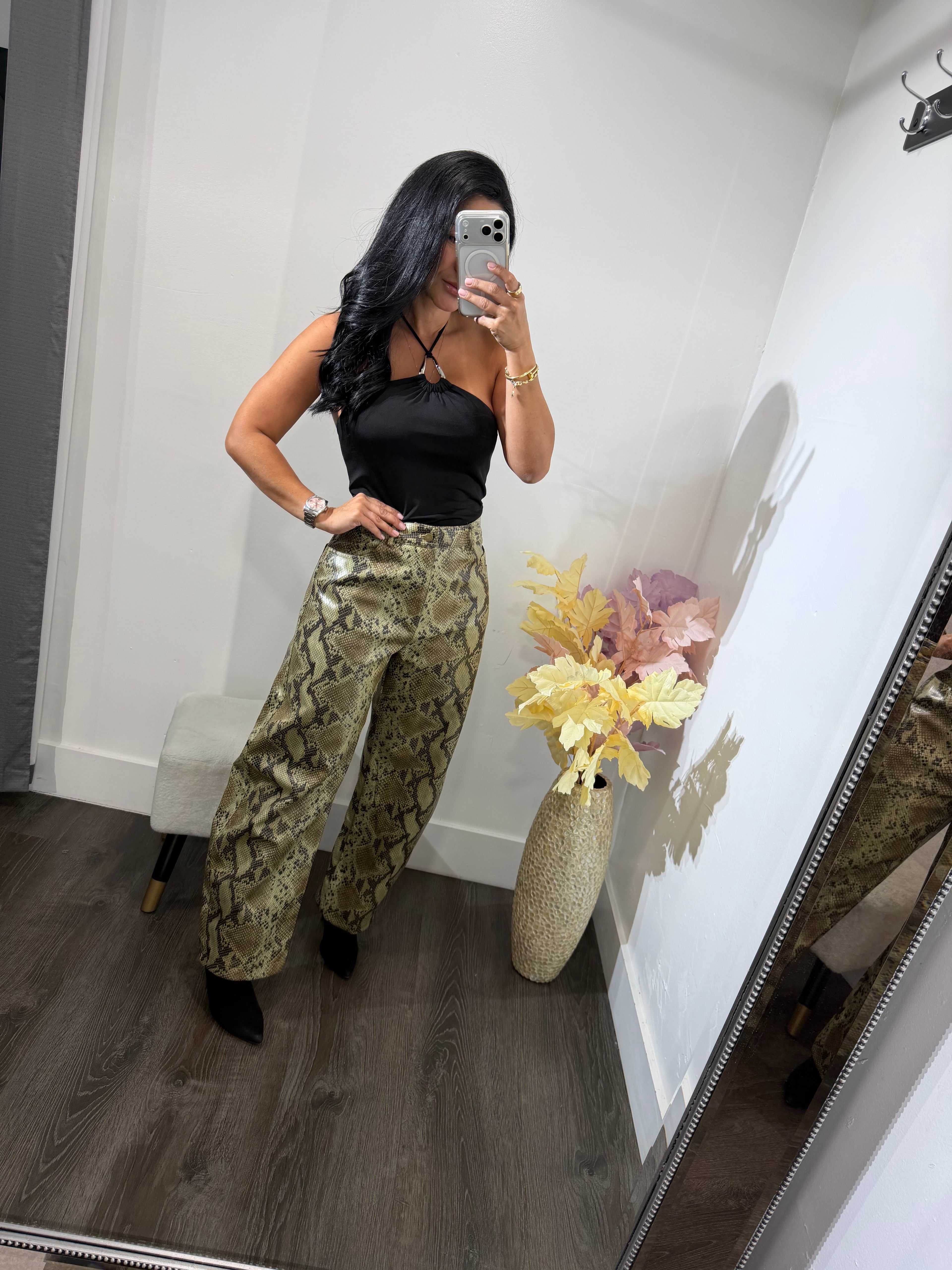 Pant snake